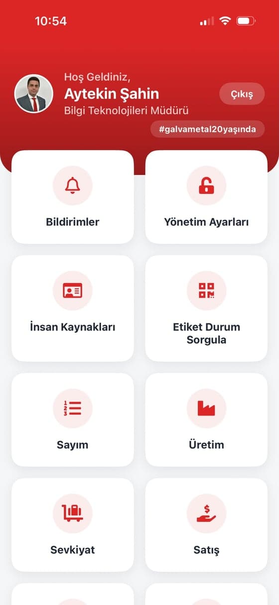 Steel Service uygulamasının ana ekranı: bildirimler, insan kaynakları, etiket sorgulama, sayım, üretim, sevkiyat ve satış modülleri